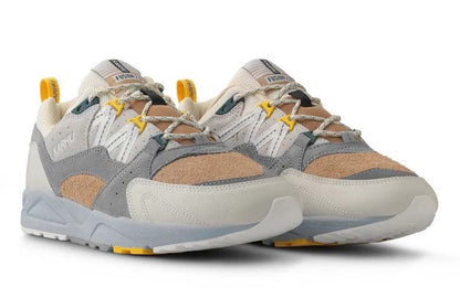 Pair of Karhu Fusion 2.0 Limestone/Bright White